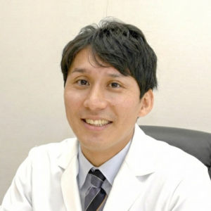 鈴木亮平